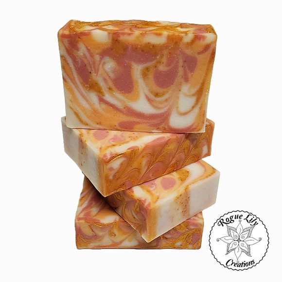 Artisan Clay Soap: Warm Amber - Picture 2 of 3